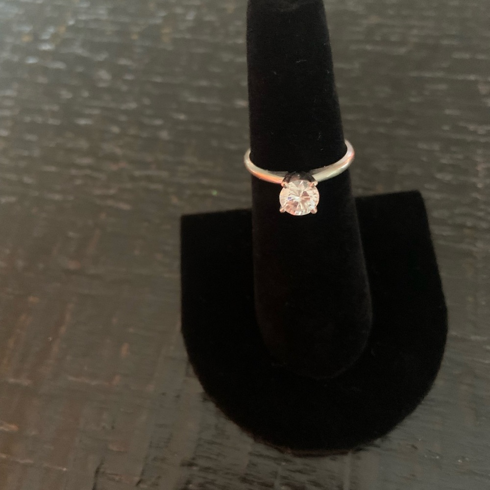 14k white gold ring w Cz , solid gold